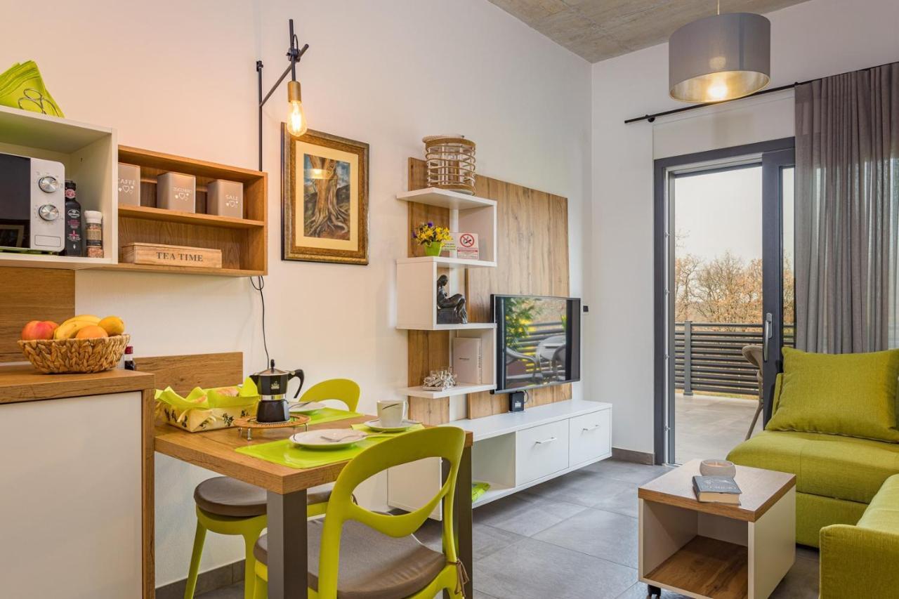 Apartments Bijou With Big Private Garden Near Umag Vilanija מראה חיצוני תמונה
