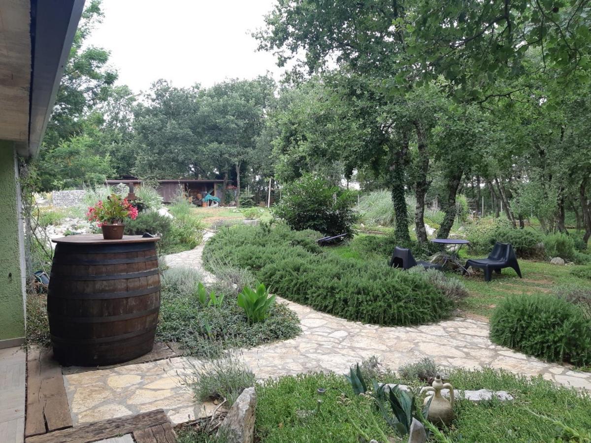 Apartments Bijou With Big Private Garden Near Umag Vilanija מראה חיצוני תמונה