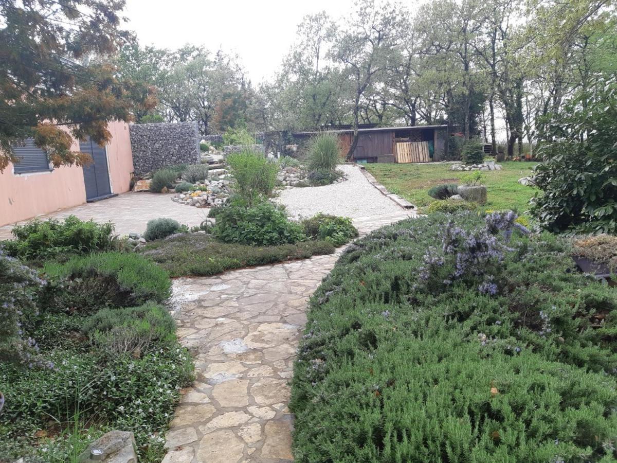 Apartments Bijou With Big Private Garden Near Umag Vilanija מראה חיצוני תמונה