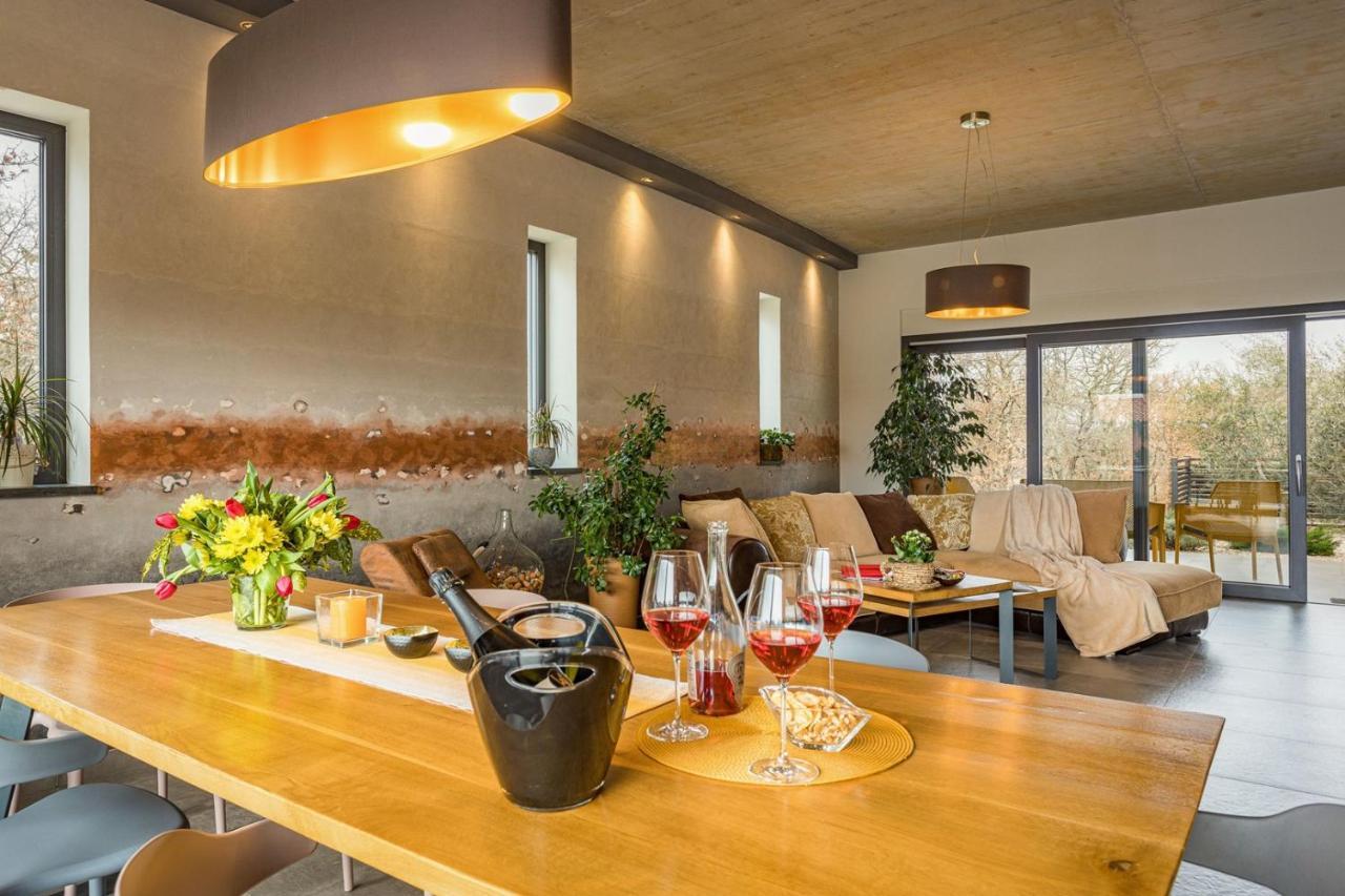 Apartments Bijou With Big Private Garden Near Umag Vilanija מראה חיצוני תמונה