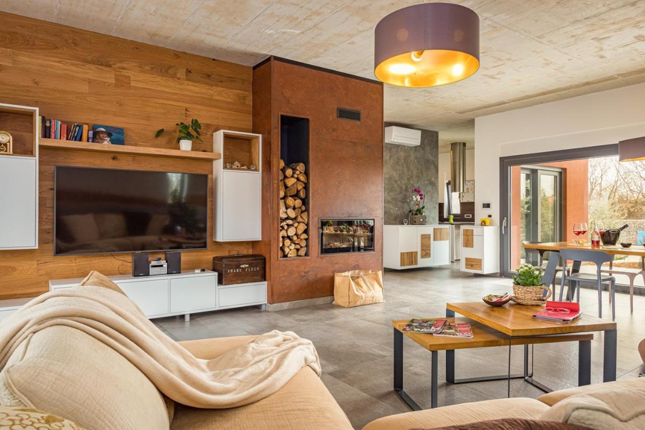 Apartments Bijou With Big Private Garden Near Umag Vilanija מראה חיצוני תמונה