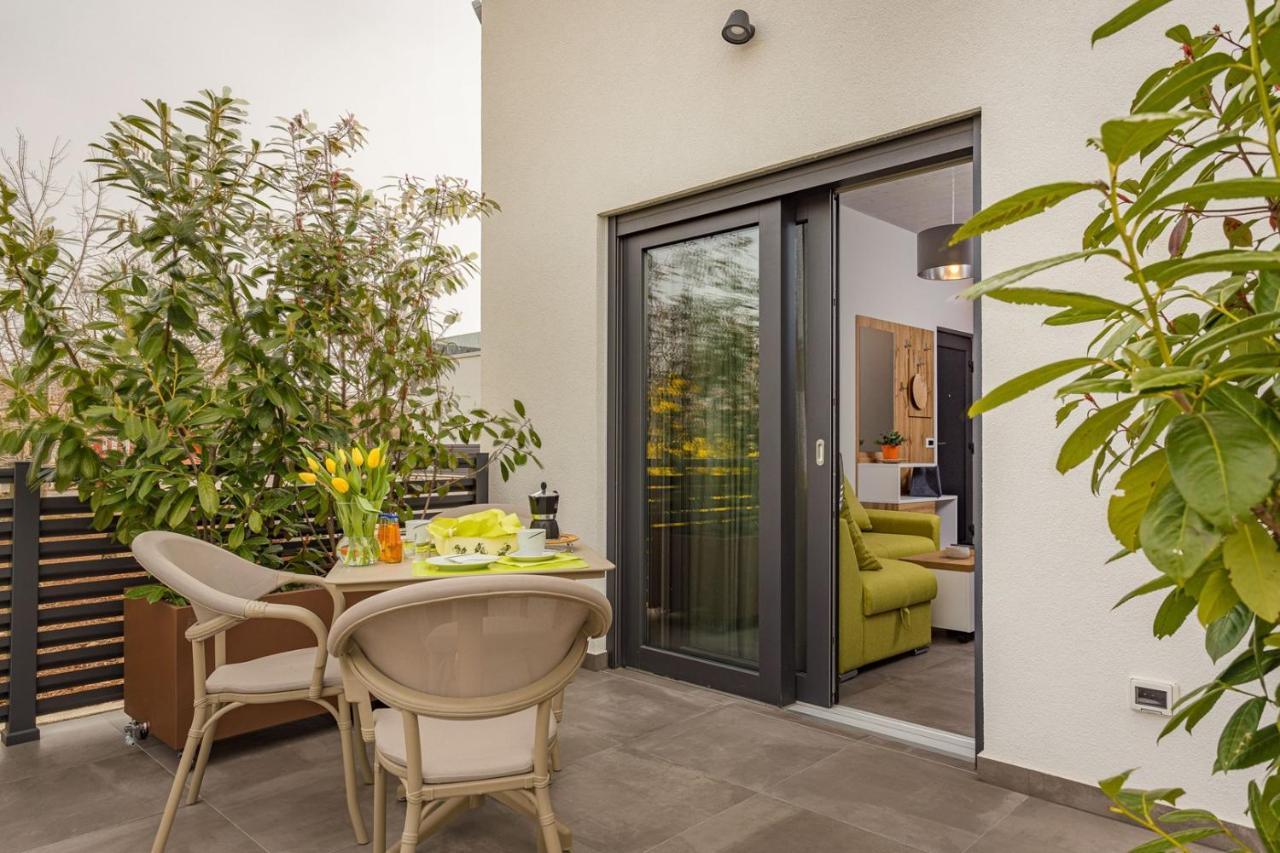 Apartments Bijou With Big Private Garden Near Umag Vilanija מראה חיצוני תמונה