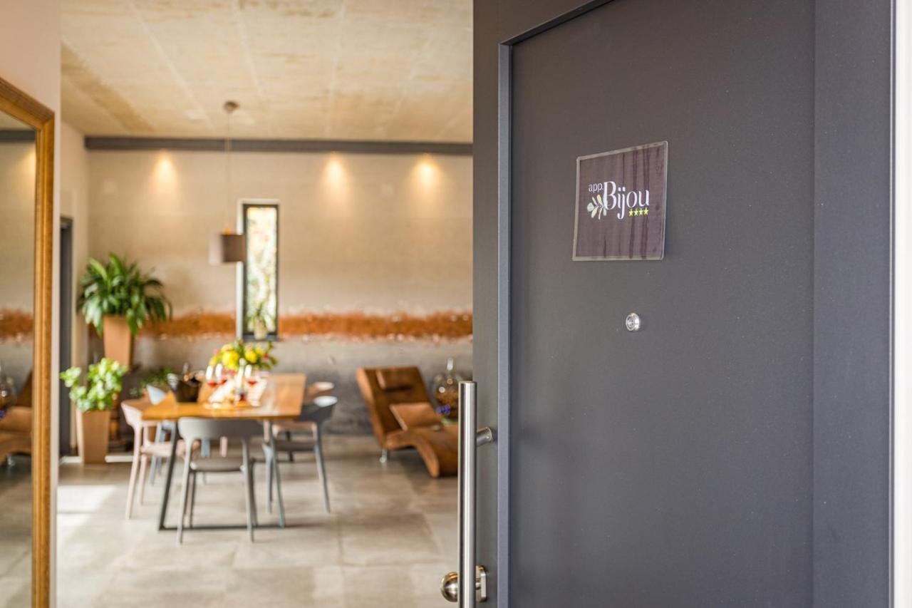 Apartments Bijou With Big Private Garden Near Umag Vilanija מראה חיצוני תמונה