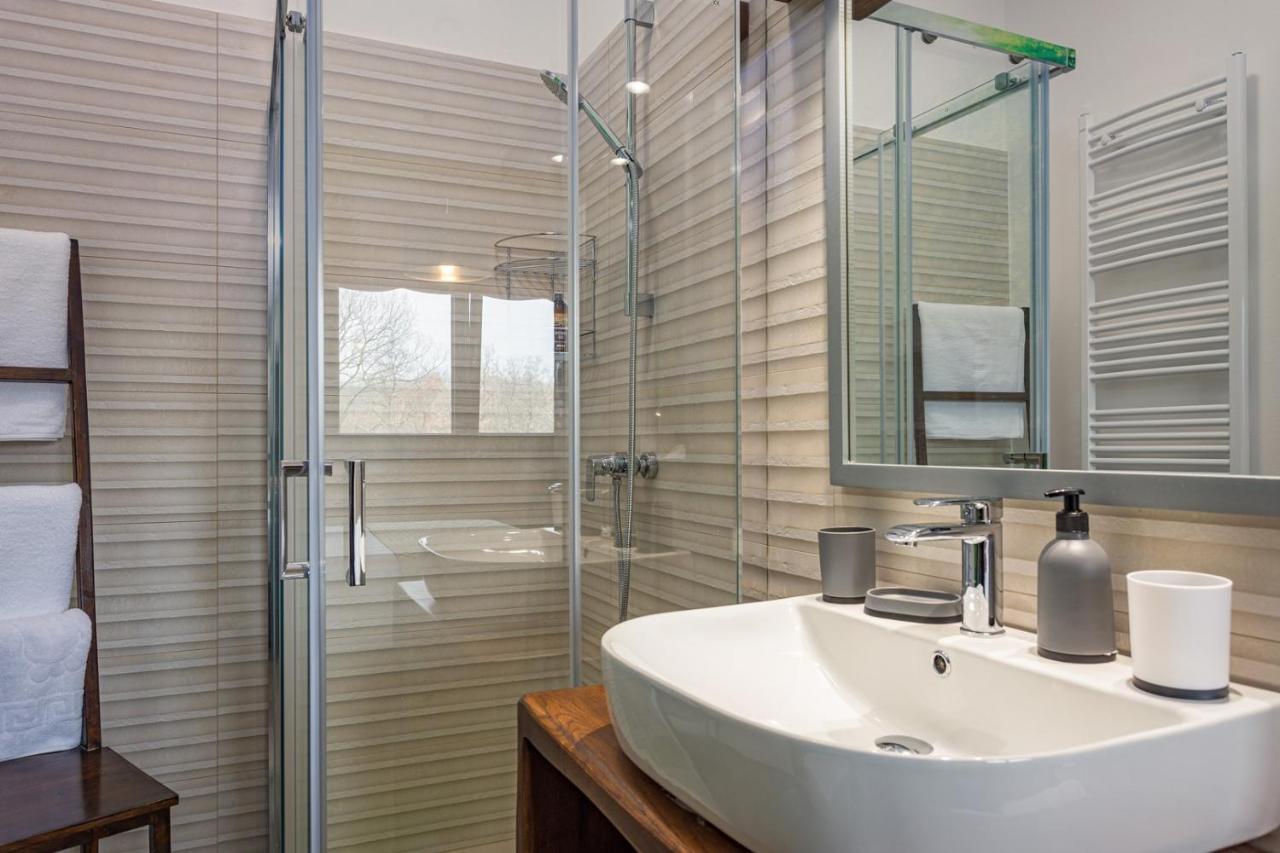 Apartments Bijou With Big Private Garden Near Umag Vilanija מראה חיצוני תמונה